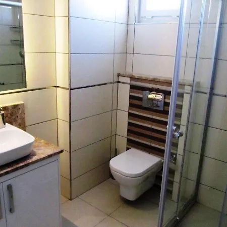 Tropical Gardens E 7 Spacious Duplex 4 Bed Home Apartment *