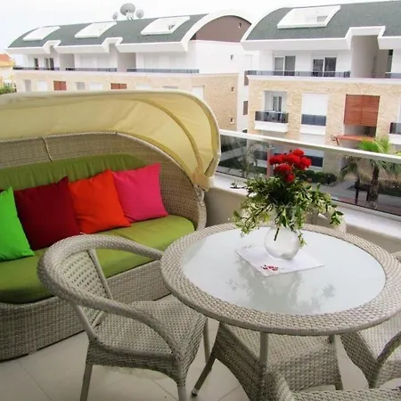 Tropical Gardens E 7 Spacious Duplex 4 Bed Home Side